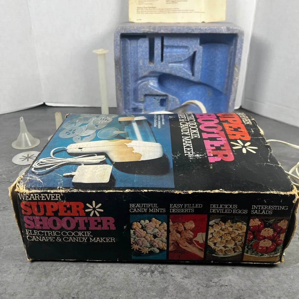 Wear-Ever Super Shooter Electric Cookie Canape Candy Maker PS-7204 Vintage Boxed